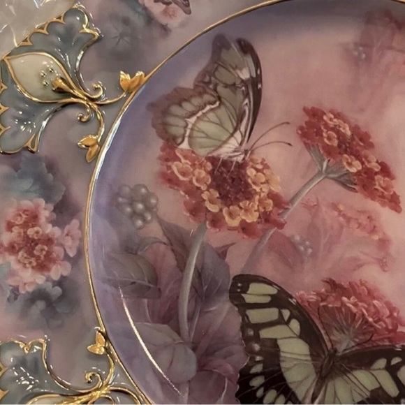 Lena Liu Collectible Floral Butterfly Plate - Picture 4 of 5